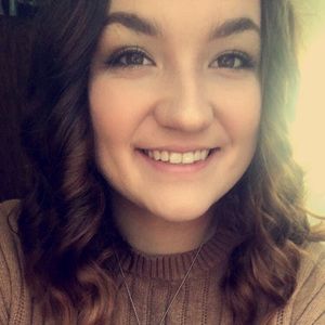 Meet your Posher, Abby